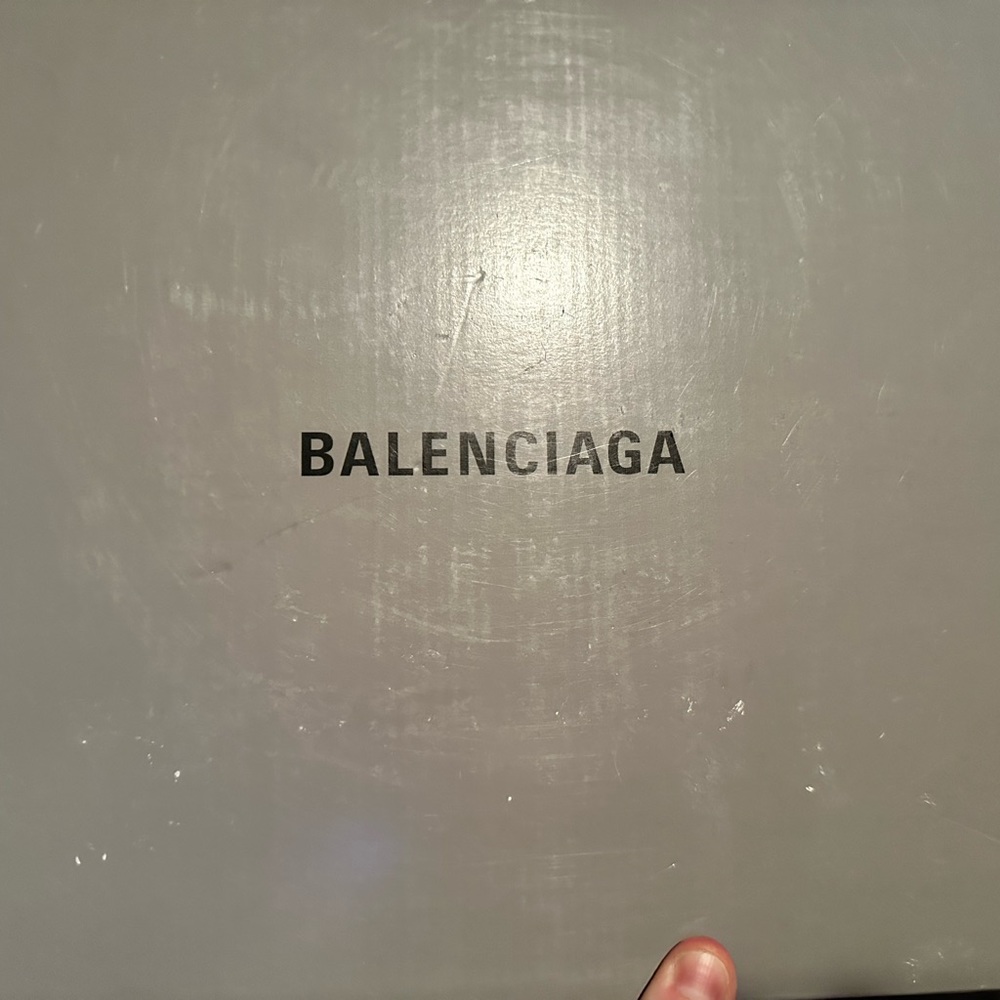Balenciaga Triple S Dark Red sneakers - Picture 10 of 10